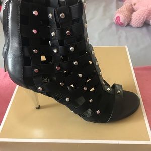 COPY - Michael Kors Open Toe Leather Shoes